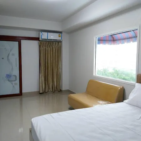 Roseate Bangkok Hotel